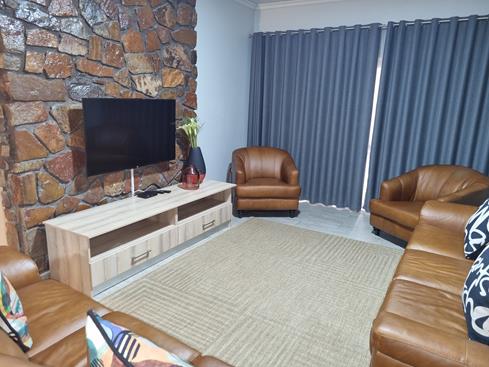 Blyde Canyon, A Forever Resort: 8-Sleeper Guesthouse. 4 Bedrooms (1 double bed & 6 single beds)