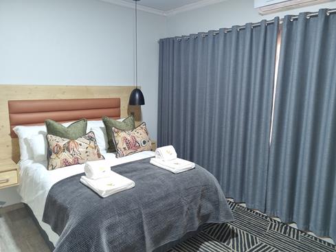 Blyde Canyon, A Forever Resort: 8-Sleeper Guesthouse. 4 Bedrooms (1 double bed & 6 single beds)